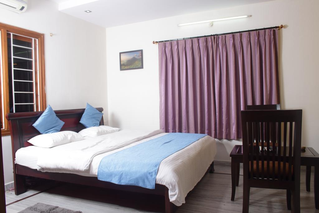 La Riviera Suites Hyderabad Exterior photo