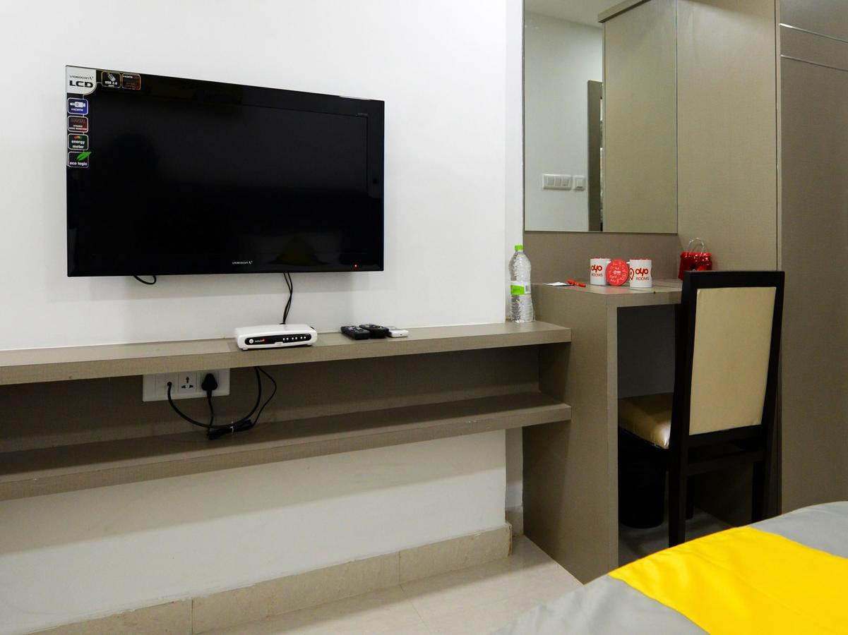 La Riviera Suites Hyderabad Exterior photo